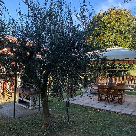 דירות לאזיסה La Casa Di Thomas מראה חיצוני תמונה