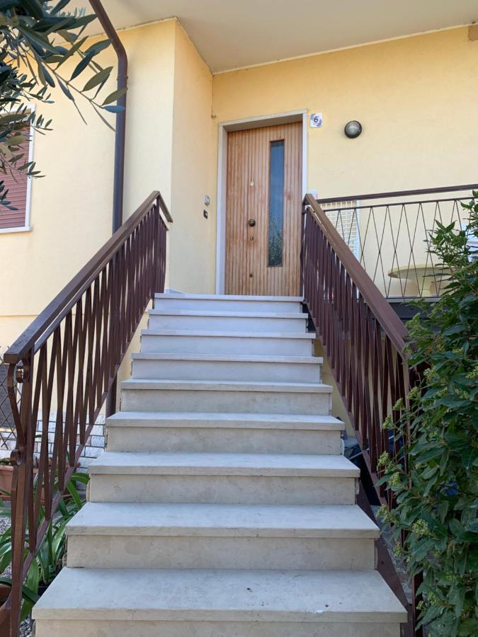 דירות לאזיסה La Casa Di Thomas מראה חיצוני תמונה